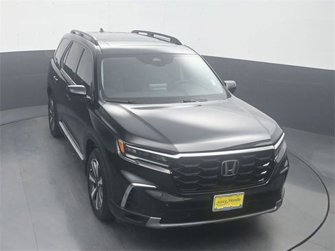 Certified 2023 Honda Pilot Touring image 20