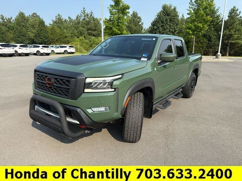 Used 2022 Nissan Frontier PRO-4X w/ Technology Package AWD/4WD image 3