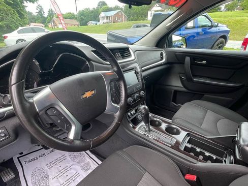 Used 2017 Chevrolet Traverse LT AWD/4WD image 17