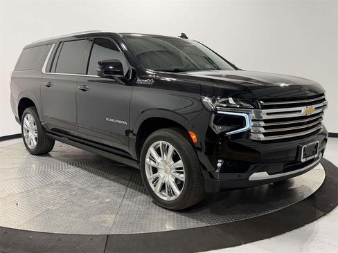 Used 2023 Chevrolet Suburban High Country w/ Premium Package 2 image 1