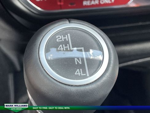 Used 2020 Jeep Wrangler Unlimited Rubicon AWD/4WD image 37
