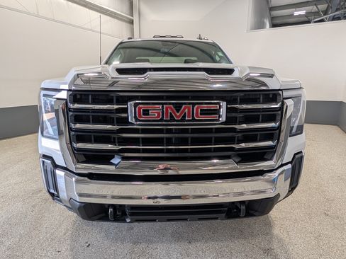 Used 2024 GMC Sierra 2500 SLE w/ SLE Convenience Package AWD/4WD image 10