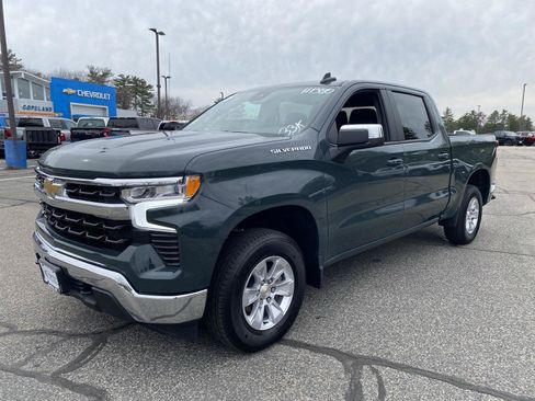 Used 2025 Chevrolet Silverado 1500 LT AWD/4WD image 1