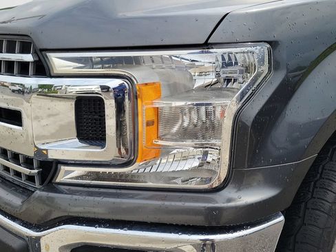 Used 2018 Ford F150 XLT w/ Equipment Group 302A Luxury AWD/4WD image 7