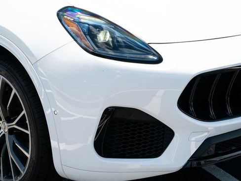 Used 2023 Maserati Grecale Modena AWD/4WD image 9