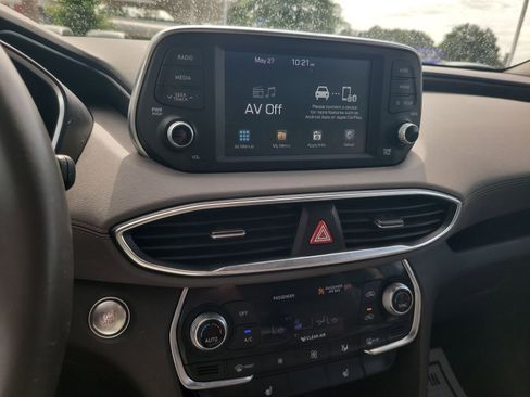 Used 2019 Hyundai Santa Fe Limited FWD image 18
