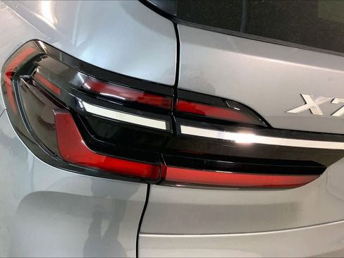 New 2026 BMW X7 xDrive40i w/ Executive Package image 14