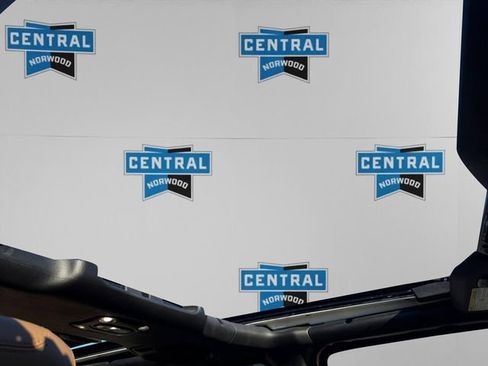 Certified 2022 Jeep Wrangler Unlimited Rubicon 4xe w/ Steel Bumper Group image 13