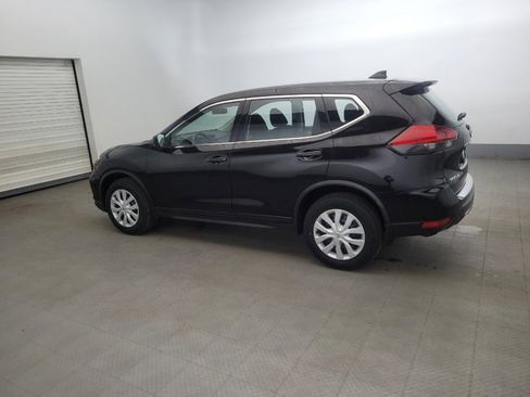 Used 2017 Nissan Rogue S image 3