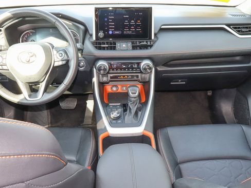 Used 2024 Toyota RAV4 Adventure image 10