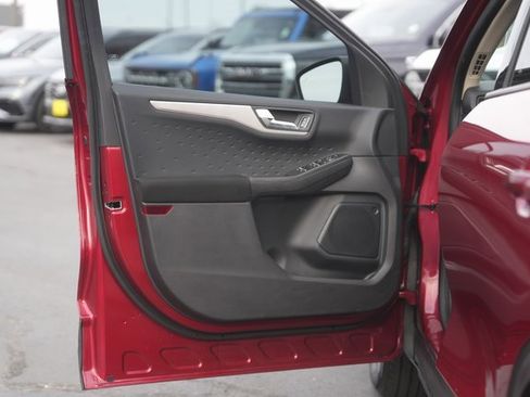 Certified 2020 Ford Escape SE image 29