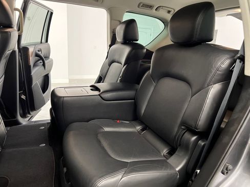 Used 2023 Nissan Armada SL w/ Captain's Chairs Package image 14
