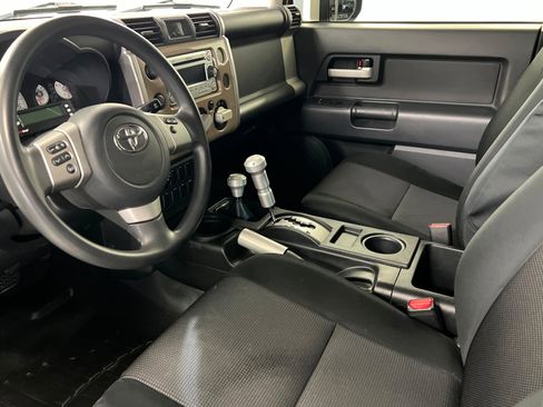 Used 2012 Toyota FJ Cruiser 4WD w/ TRD Sport Pkg image 16