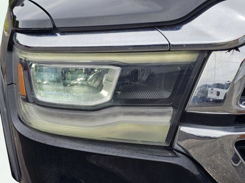 Used 2021 RAM 1500 Laramie AWD/4WD image 4