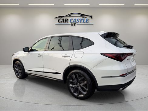 Used 2023 Acura MDX A-Spec image 12