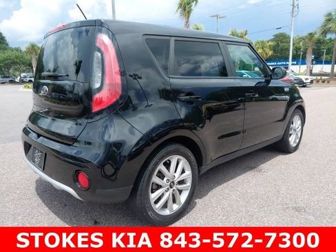 Used 2018 Kia Soul + w/ Audio Package FWD image 5