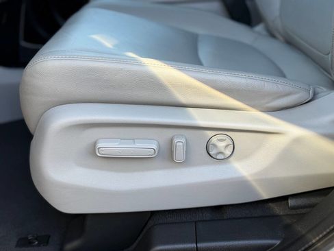 Used 2018 Honda Odyssey Touring image 16