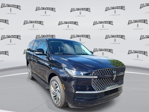 New 2026 Lincoln Navigator Premiere AWD/4WD image 7