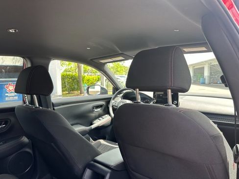 Used 2024 Honda HR-V Sport image 29