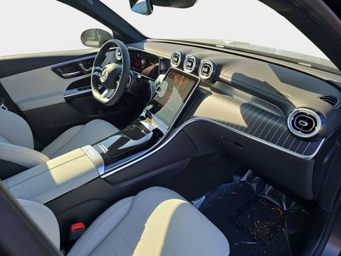 Used 2026 Mercedes-Benz GLC 300 4MATIC image 10