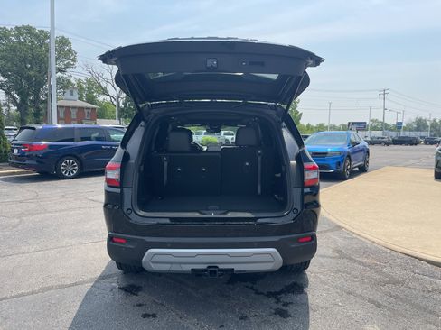 New 2025 Honda Pilot TrailSport image 18