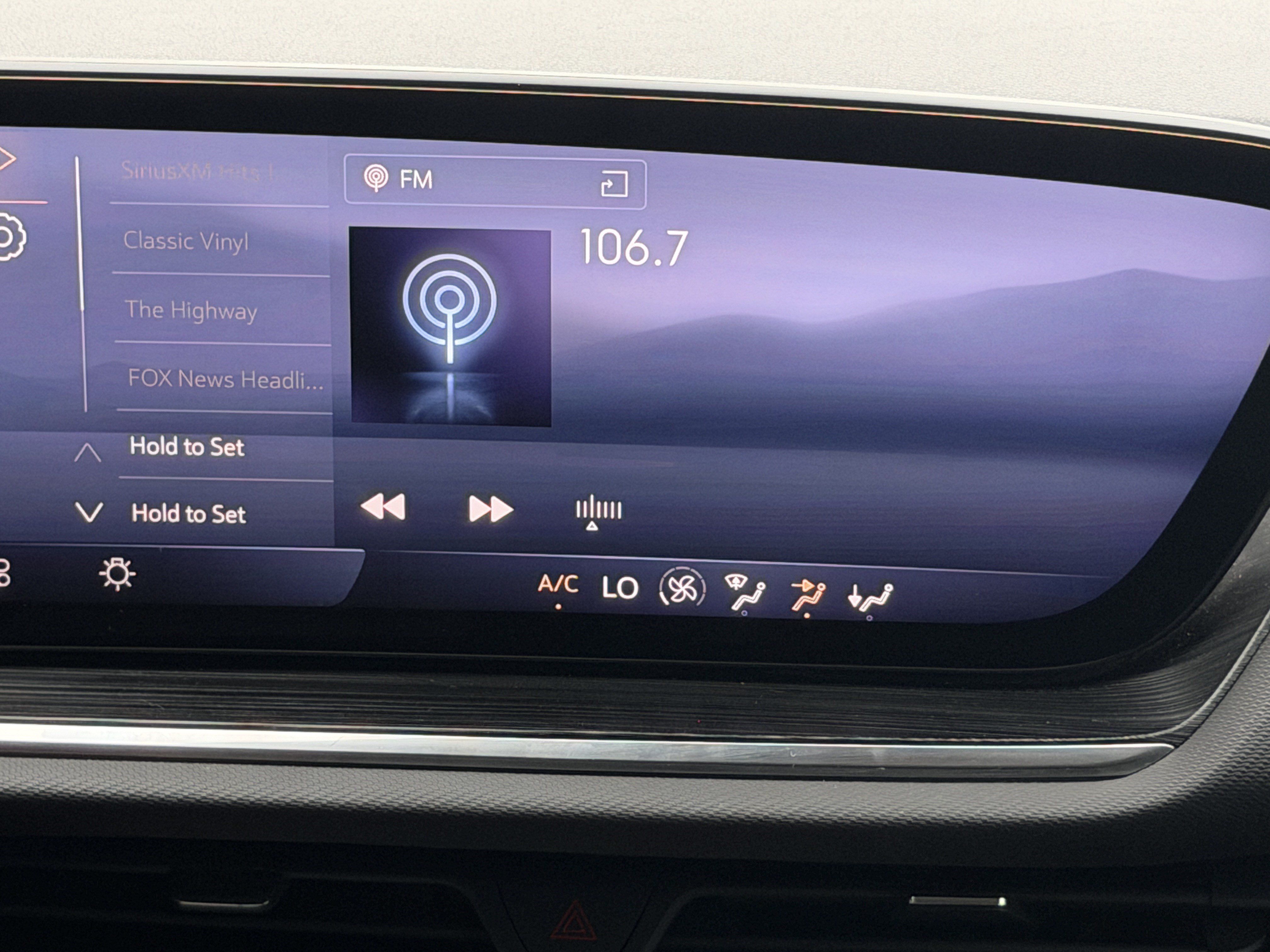 Used 2024 Buick Envision Preferred AWD/4WD image 10