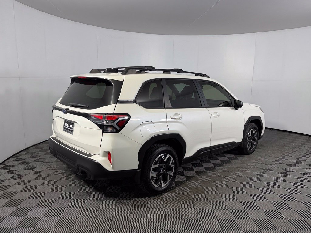 Used 2025 Subaru Forester Premium AWD/4WD image 8