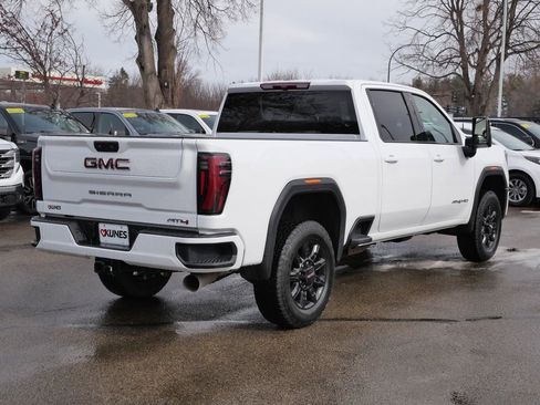 Used 2025 GMC Sierra 2500 AT4 image 10