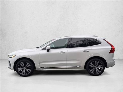 Used 2023 Volvo XC60 B5 Plus w/ Climate Package AWD/4WD image 9