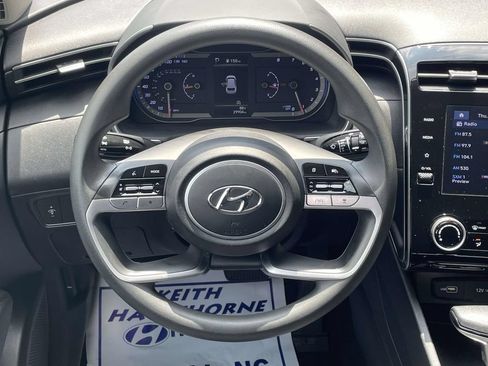 Certified 2022 Hyundai Tucson SEL w/ Cargo Package FWD image 12