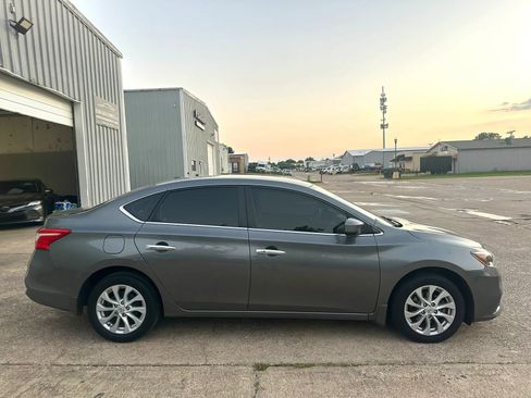 Used 2018 Nissan Sentra SV FWD image 7