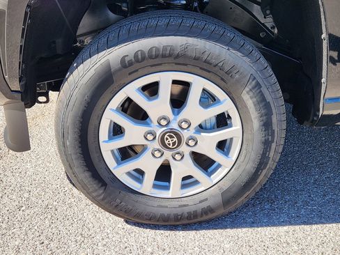 New 2025 Toyota Tacoma SR5 w/ Blackout Package (GST) image 13