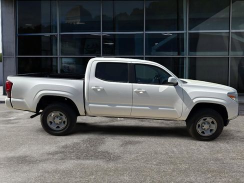Used 2023 Toyota Tacoma SR w/ SR Convenience Package image 8
