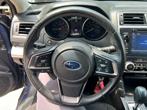 Used 2019 Subaru Outback 2.5i Premium AWD/4WD image 23