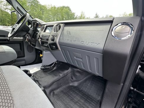 Used 2018 Ford F650 2WD Crew Cab Super Duty image 49