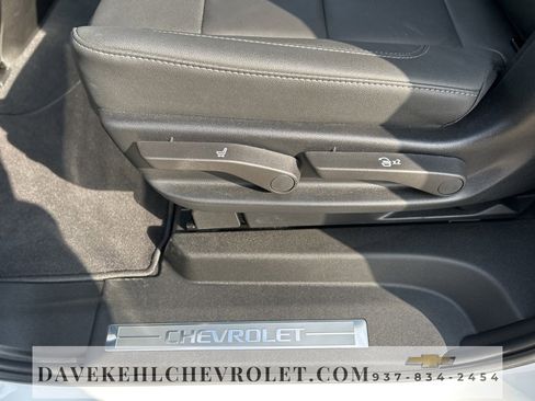 Used 2024 Chevrolet Suburban Z71 w/ Z71 Off-Road Package image 21