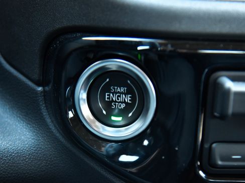 Used 2024 Chevrolet Silverado 1500 LTZ w/ Technology Package image 39