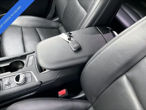 Used 2025 Cadillac XT6 Premium Luxury image 14