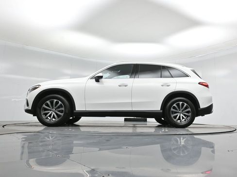 Used 2024 Mercedes-Benz GLC 300 image 7