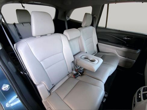 Used 2022 Honda Pilot Touring image 20
