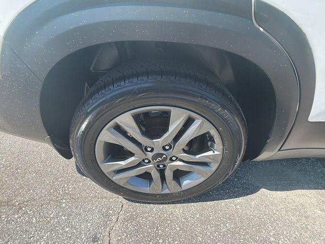 Used 2023 Kia Seltos S FWD image 17