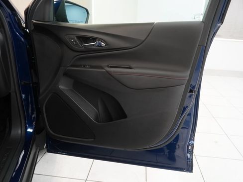 Certified 2022 Chevrolet Equinox RS w/ LPO, Floor Liner Package FWD image 24