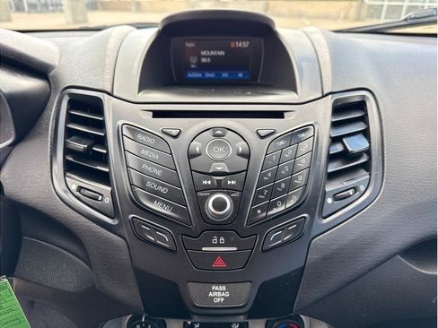 Used 2019 Ford Fiesta SE image 19