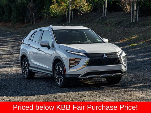 Used 2024 Mitsubishi Eclipse Cross SE image 12