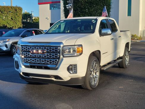 Used 2022 GMC Canyon Denali image 5