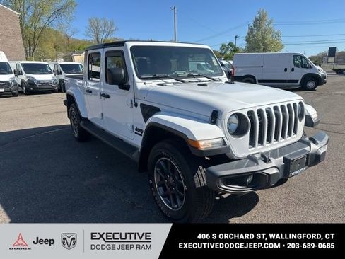 Used 2021 Jeep Gladiator Sport w/ Quick Order Package 24Q 80Th AWD/4WD image 2