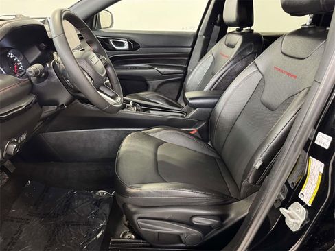 Certified 2024 Jeep Compass Trailhawk image 17