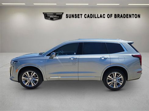 Certified 2024 Cadillac XT6 Premium Luxury w/ Technology Package AWD/4WD image 7