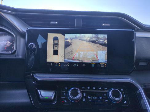 Used 2023 GMC Sierra 1500 Denali w/ Denali Reserve Package image 11