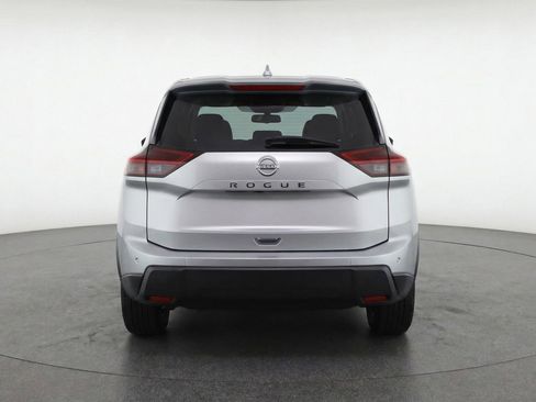 Used 2025 Nissan Rogue SV FWD image 7